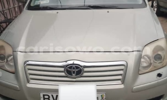 Ra Àlòkù Toyota Avensis Silver Ọkọ̀ in Cotonou ni Benin Ra Àlòkù Toyota Avensis Silver Ọkọ̀ in Cotonou ni Benin