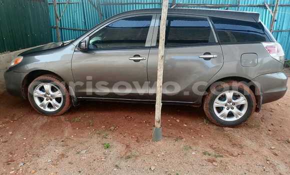 Ra Àlòkù Toyota Matrix Silver Ọkọ̀ in Cotonou ni Benin Ra Àlòkù Toyota Matrix Silver Ọkọ̀ in Cotonou ni Benin