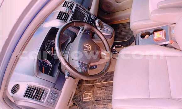 Ra Àlòkù Honda CR–V Silver Ọkọ̀ in Cotonou ni Benin Ra Àlòkù Honda CR–V Silver Ọkọ̀ in Cotonou ni Benin