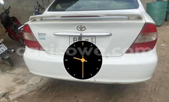 Ra Àlòkù Toyota Camry funfun Ọkọ̀ in Abomey Calavi ni Benin Ra Àlòkù Toyota Camry funfun Ọkọ̀ in Abomey Calavi ni Benin