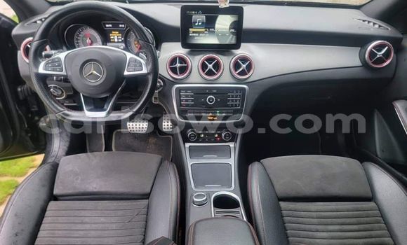 Acheter Occasion Voiture Mercedes-Benz GLA-klasse Noir à Abomey Calavi, Benin Acheter Occasion Voiture Mercedes-Benz GLA-klasse Noir à Abomey Calavi, Benin
