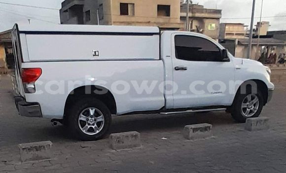 Acheter Occasion Voiture Toyota Tundra Blanc à Abomey Calavi, Benin Acheter Occasion Voiture Toyota Tundra Blanc à Abomey Calavi, Benin