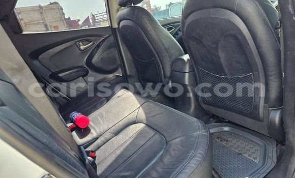 Acheter Occasion Voiture Hyundai Tucson Blanc à Abomey Calavi, Benin Acheter Occasion Voiture Hyundai Tucson Blanc à Abomey Calavi, Benin