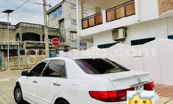 Acheter Occasion Voiture Honda Accord Blanc à Abomey Calavi, Benin Acheter Occasion Voiture Honda Accord Blanc à Abomey Calavi, Benin