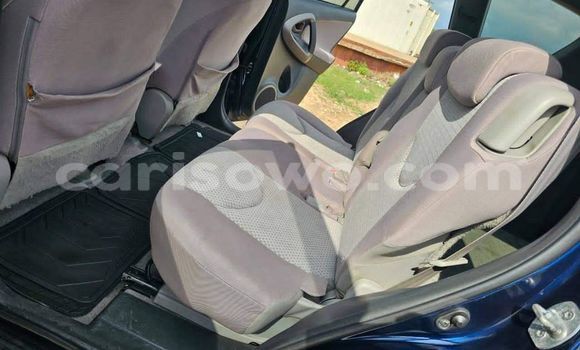 Acheter Occasion Voiture Toyota RAV4 Bleu à Abomey Calavi, Benin Acheter Occasion Voiture Toyota RAV4 Bleu à Abomey Calavi, Benin