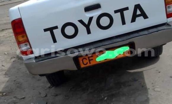 Acheter Occasion Voiture Toyota Hilux Blanc à Abomey Calavi, Benin Acheter Occasion Voiture Toyota Hilux Blanc à Abomey Calavi, Benin