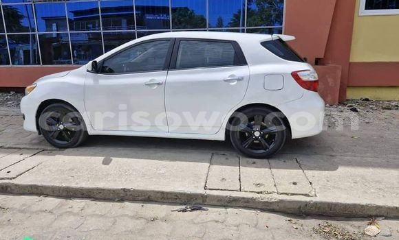 Acheter Occasion Voiture Toyota Matrix Blanc à Cotonou, Benin Acheter Occasion Voiture Toyota Matrix Blanc à Cotonou, Benin