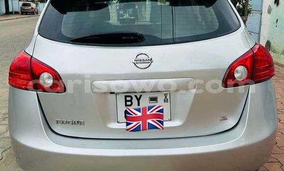 Sayi Na hannu Nissan Rogue Azurfa Mota in Cotonou a Benin Sayi Na hannu Nissan Rogue Azurfa Mota in Cotonou a Benin