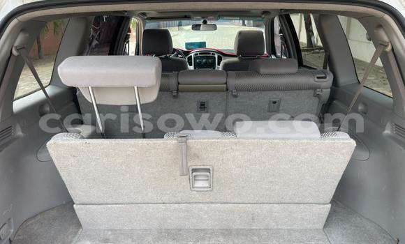 Sayi Na hannu Toyota Highlander Azurfa Mota in Cotonou a Benin Sayi Na hannu Toyota Highlander Azurfa Mota in Cotonou a Benin