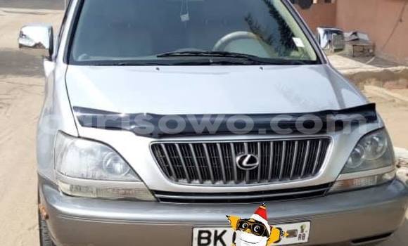 Acheter Occasion Voiture Lexus RX 300 Gris à Porto Novo, Benin Acheter Occasion Voiture Lexus RX 300 Gris à Porto Novo, Benin