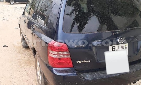 Acheter Occasion Voiture Toyota Highlander Bleu à Cotonou, Benin