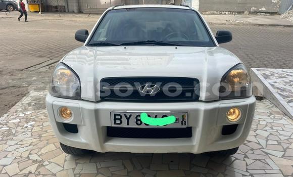 Sayi Na hannu Hyundai Tucson White Mota in Cotonou a Benin