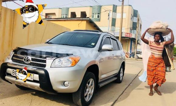 Acheter Occasion Voiture Toyota RAV4 Gris à Porto Novo, Benin Acheter Occasion Voiture Toyota RAV4 Gris à Porto Novo, Benin