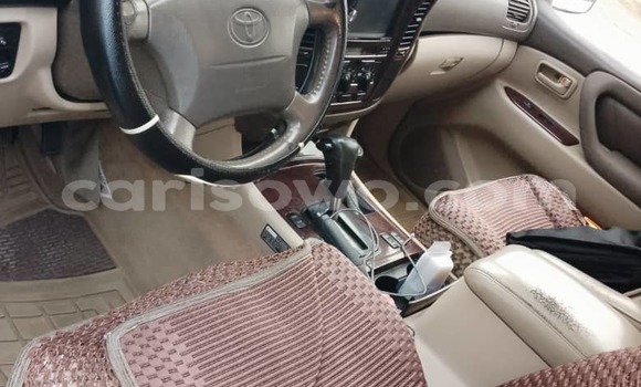 Ra Àlòkù Toyota Land Cruiser Silver Ọkọ̀ in Cotonou ni Benin Ra Àlòkù Toyota Land Cruiser Silver Ọkọ̀ in Cotonou ni Benin