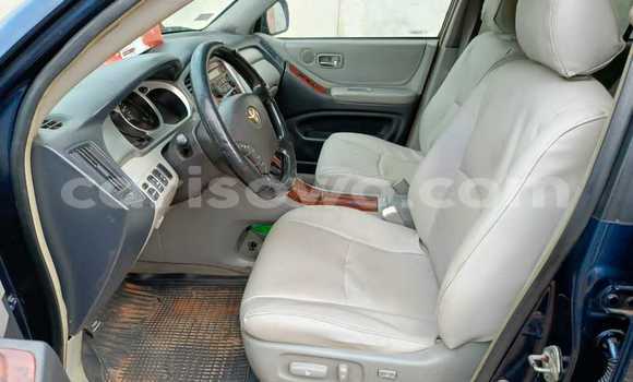 Acheter Occasion Voiture Toyota Highlander Bleu à Cotonou, Benin Acheter Occasion Voiture Toyota Highlander Bleu à Cotonou, Benin