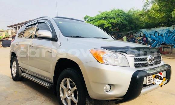 Acheter Occasion Voiture Toyota RAV4 Gris à Porto Novo, Benin Acheter Occasion Voiture Toyota RAV4 Gris à Porto Novo, Benin