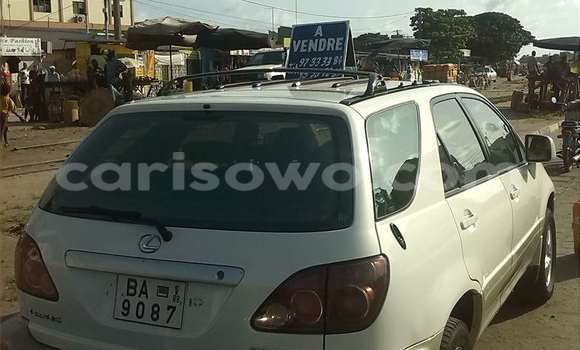Ra Àlòkù Lexus LX funfun Ọkọ̀ in Cotonou ni Benin Ra Àlòkù Lexus LX funfun Ọkọ̀ in Cotonou ni Benin