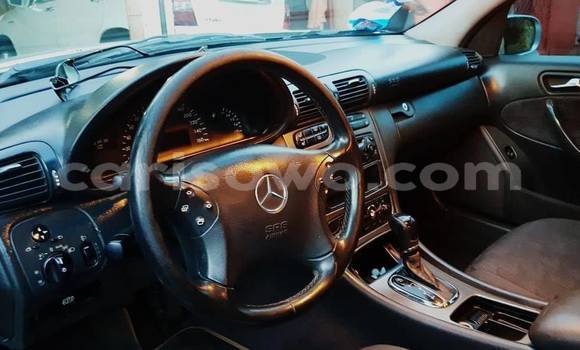 Acheter Occasion Voiture Mercedes-Benz C-klasse Gris à Porto Novo, Benin Acheter Occasion Voiture Mercedes-Benz C-klasse Gris à Porto Novo, Benin