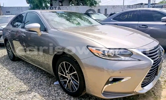 Ra Àlòkù Lexus ES Miiran Ọkọ̀ in Cotonou ni Benin
