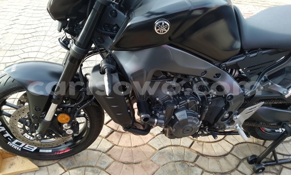 Acheter Neuf Moto Yamaha MT Noir à Cotonou, Benin Acheter Neuf Moto Yamaha MT Noir à Cotonou, Benin