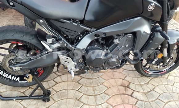 Acheter Neuf Moto Yamaha MT Noir à Cotonou, Benin Acheter Neuf Moto Yamaha MT Noir à Cotonou, Benin