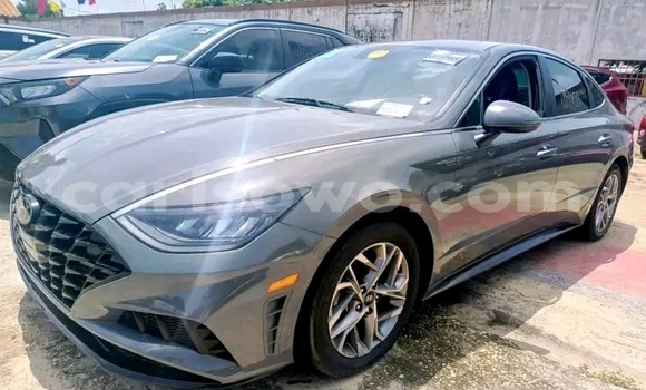 Sayi Sabo Hyundai Sonata Sauran Mota in Cotonou a Benin Sayi Sabo Hyundai Sonata Sauran Mota in Cotonou a Benin