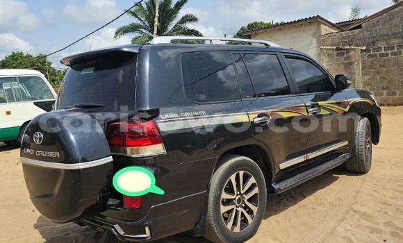 Acheter Occasion Voiture Toyota Land Cruiser Noir à Cotonou, Benin Acheter Occasion Voiture Toyota Land Cruiser Noir à Cotonou, Benin