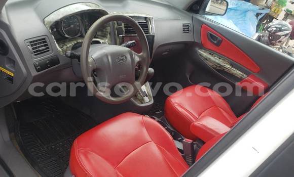 Sayi Na hannu Hyundai Tucson White Mota in Cotonou a Benin Sayi Na hannu Hyundai Tucson White Mota in Cotonou a Benin