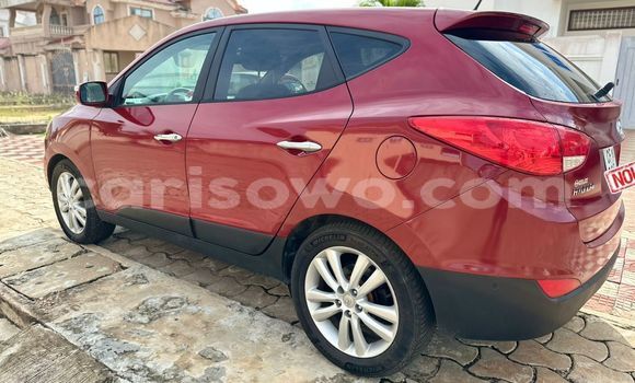 Acheter Occasion Voiture Hyundai Tucson Rouge à Cotonou, Benin Acheter Occasion Voiture Hyundai Tucson Rouge à Cotonou, Benin