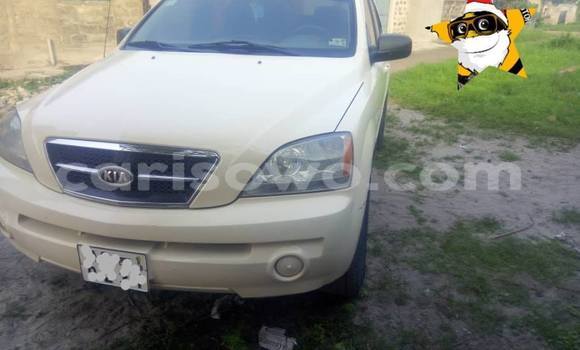 Acheter Occasion Voiture Kia Sorento Blanc à Porto Novo, Benin Acheter Occasion Voiture Kia Sorento Blanc à Porto Novo, Benin