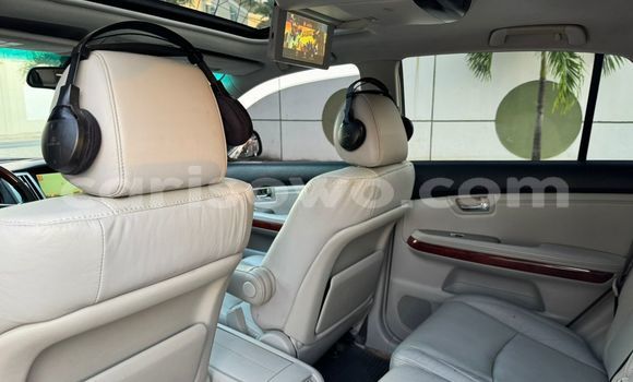 Ra Àlòkù Lexus RX 330 Silver Ọkọ̀ in Cotonou ni Benin Ra Àlòkù Lexus RX 330 Silver Ọkọ̀ in Cotonou ni Benin