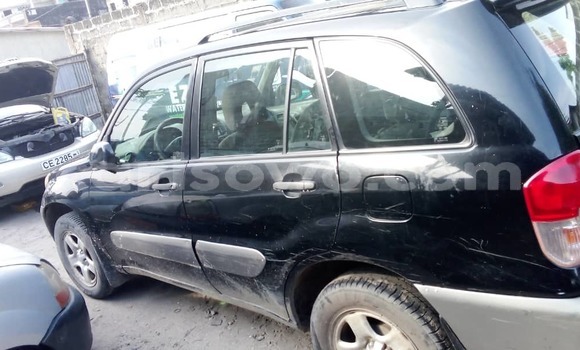 Ra Àlòkù Toyota RAV4 Alawọ ewe Ọkọ̀ in Cotonou ni Benin Ra Àlòkù Toyota RAV4 Alawọ ewe Ọkọ̀ in Cotonou ni Benin