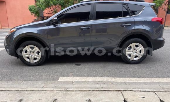 Ra Àlòkù Toyota RAV4 Black Ọkọ̀ in Cotonou ni Benin Ra Àlòkù Toyota RAV4 Black Ọkọ̀ in Cotonou ni Benin