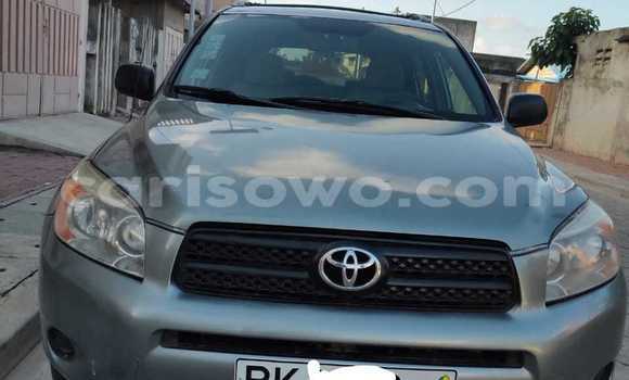 Acheter Occasion Voiture Toyota RAV4 Vert à Cotonou, Benin