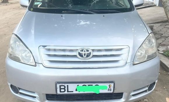 Acheter Occasion Voiture Toyota Avensis Verso Gris à Cotonou, Benin