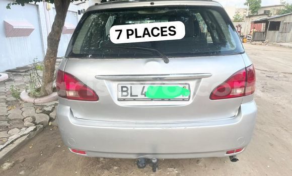 Ra Àlòkù Toyota Avensis Verso Silver Ọkọ̀ in Cotonou ni Benin Ra Àlòkù Toyota Avensis Verso Silver Ọkọ̀ in Cotonou ni Benin