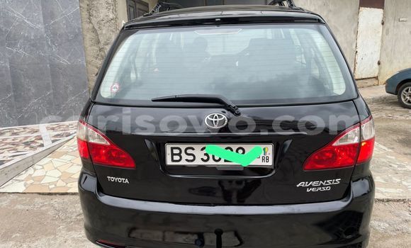 Acheter Occasion Voiture Toyota Avensis Verso Noir à Cotonou, Benin Acheter Occasion Voiture Toyota Avensis Verso Noir à Cotonou, Benin