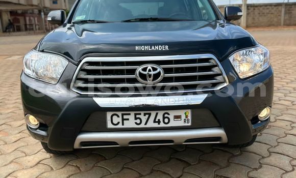 Ra Àlòkù Toyota Highlander Silver Ọkọ̀ in Cotonou ni Benin