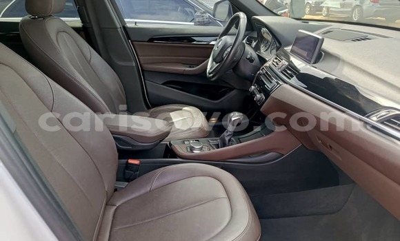 Sayi Na hannu BMW X1 White Mota in Cotonou a Benin Sayi Na hannu BMW X1 White Mota in Cotonou a Benin