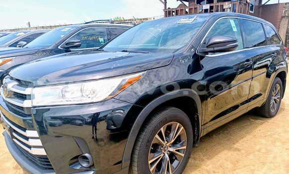 Acheter Occasion Voiture Toyota Highlander Noir à Cotonou, Benin Acheter Occasion Voiture Toyota Highlander Noir à Cotonou, Benin