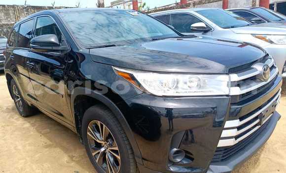 Acheter Occasion Voiture Toyota Highlander Noir à Cotonou, Benin Acheter Occasion Voiture Toyota Highlander Noir à Cotonou, Benin