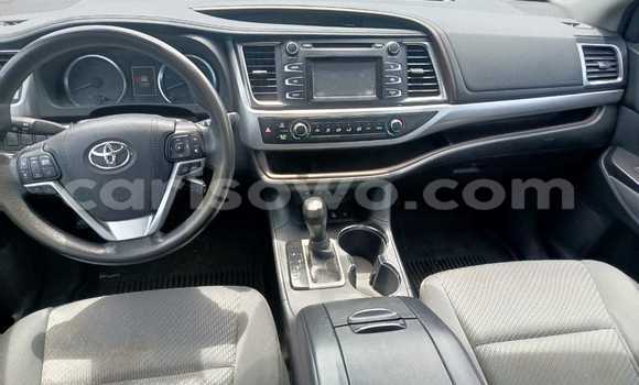 Acheter Occasion Voiture Toyota Highlander Noir à Cotonou, Benin Acheter Occasion Voiture Toyota Highlander Noir à Cotonou, Benin