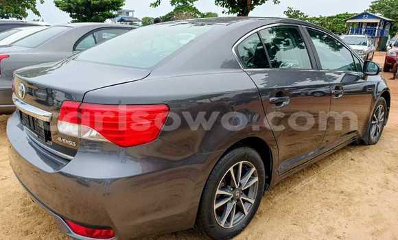 Sayi Na hannu Toyota Avensis Sauran Mota in Cotonou a Benin Sayi Na hannu Toyota Avensis Sauran Mota in Cotonou a Benin