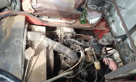 Acheter Occasion Voiture Renault Sandero Rouge à Cotonou, Benin Acheter Occasion Voiture Renault Sandero Rouge à Cotonou, Benin