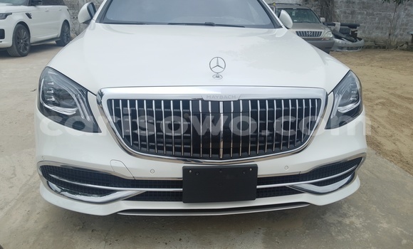 Acheter Neuf Voiture Mercedes-Benz Maybach S-klasse Blanc à Cotonou, Benin