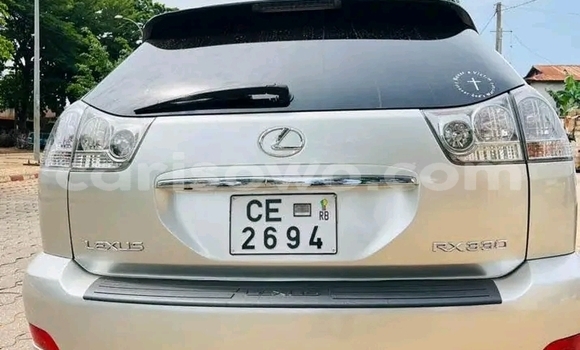Sayi Na hannu Lexus RX 330 M Mota in Cotonou a Benin Sayi Na hannu Lexus RX 330 M Mota in Cotonou a Benin