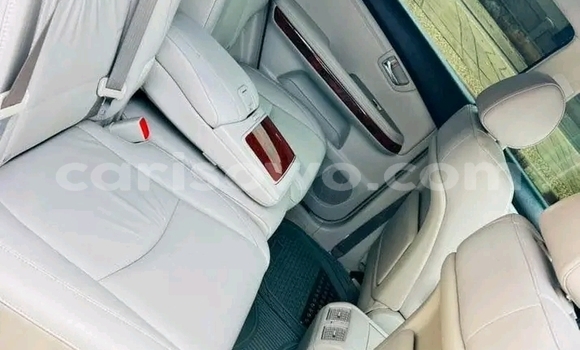 Sayi Na hannu Lexus RX 330 M Mota in Cotonou a Benin Sayi Na hannu Lexus RX 330 M Mota in Cotonou a Benin