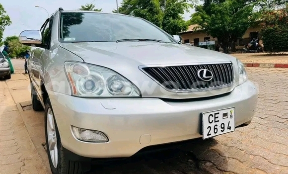 Sayi Na hannu Lexus RX 330 M Mota in Cotonou a Benin Sayi Na hannu Lexus RX 330 M Mota in Cotonou a Benin