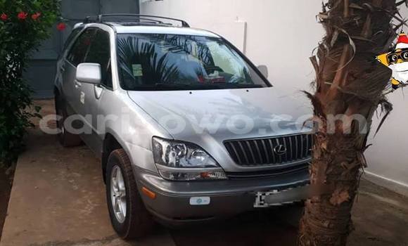 Acheter Occasion Voiture Lexus RX 300 Gris à Porto Novo, Benin Acheter Occasion Voiture Lexus RX 300 Gris à Porto Novo, Benin