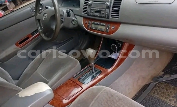 Sayi Na hannu Toyota Camry Azurfa Mota in Cotonou a Benin Sayi Na hannu Toyota Camry Azurfa Mota in Cotonou a Benin